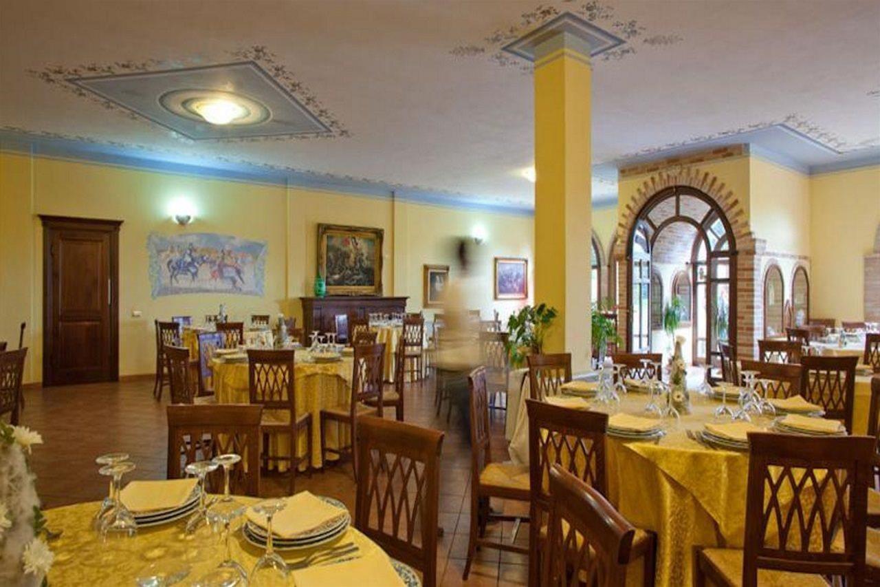 Hotel Funtana Noa Villanovaforru Екстер'єр фото