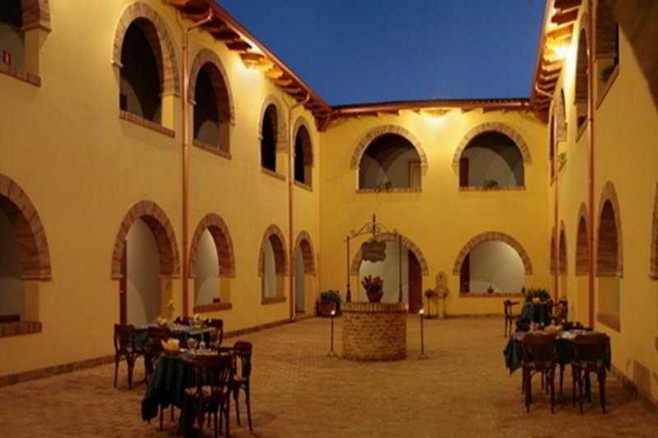 Hotel Funtana Noa Villanovaforru Екстер'єр фото